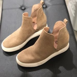 Wedge sneaker bootie